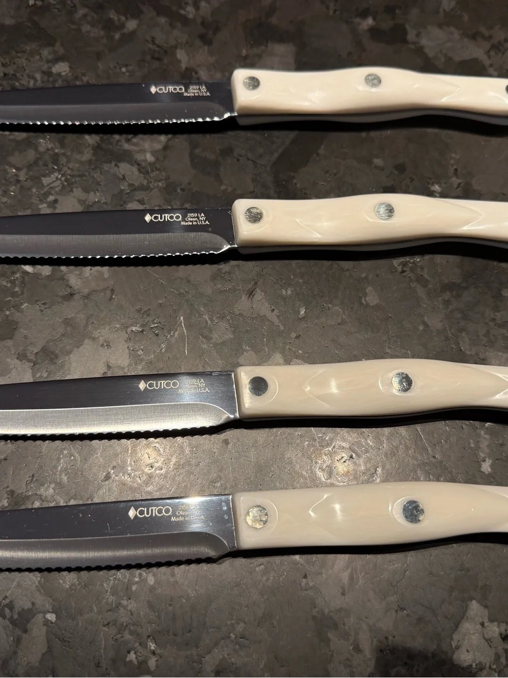 Cutco Steak Knife #2159 Set with sheaths - Set of 4